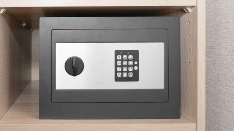 Möbeltresor einbauen